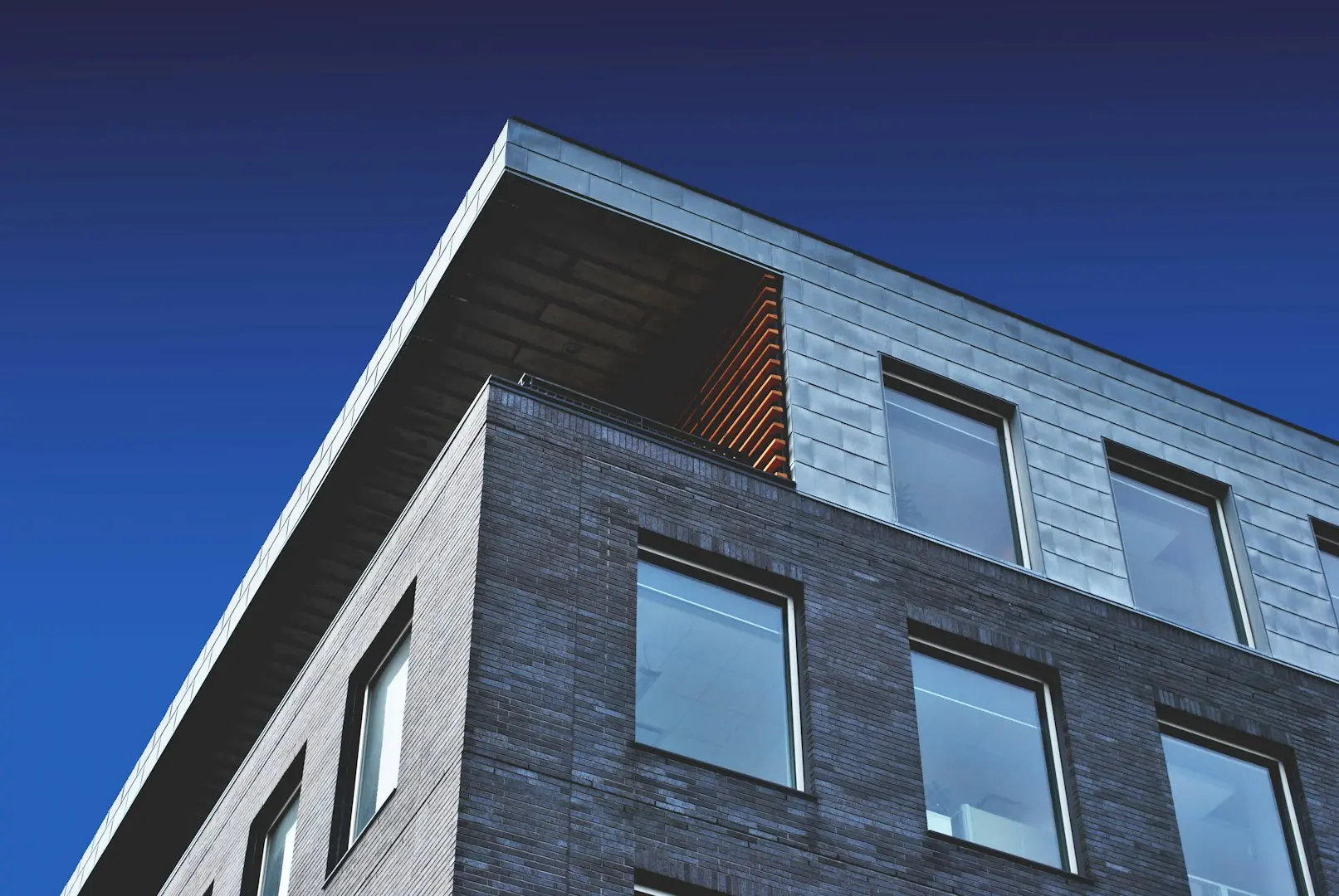 Commercial building windows